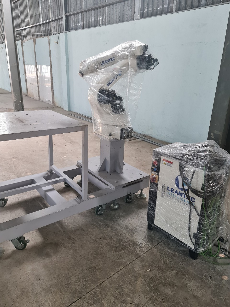 Robot Hàn LEANTEC